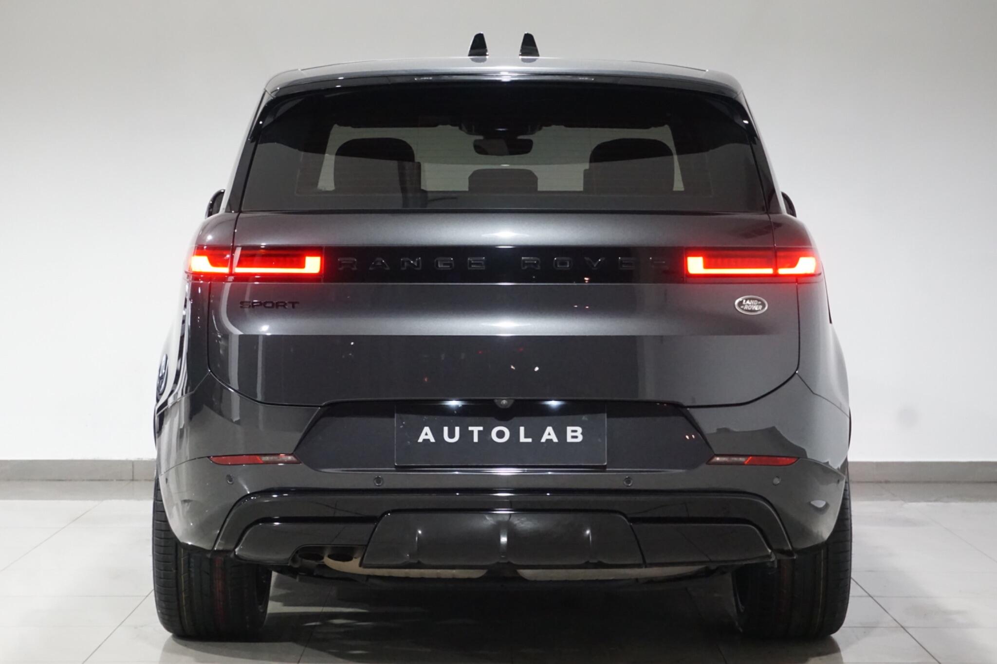 Land Rover Range Rover Sport 3.0 D300 MHEV Dynamic SE SUV 5dr Diesel Auto 4WD Euro 6 (s/s) (300 ps)